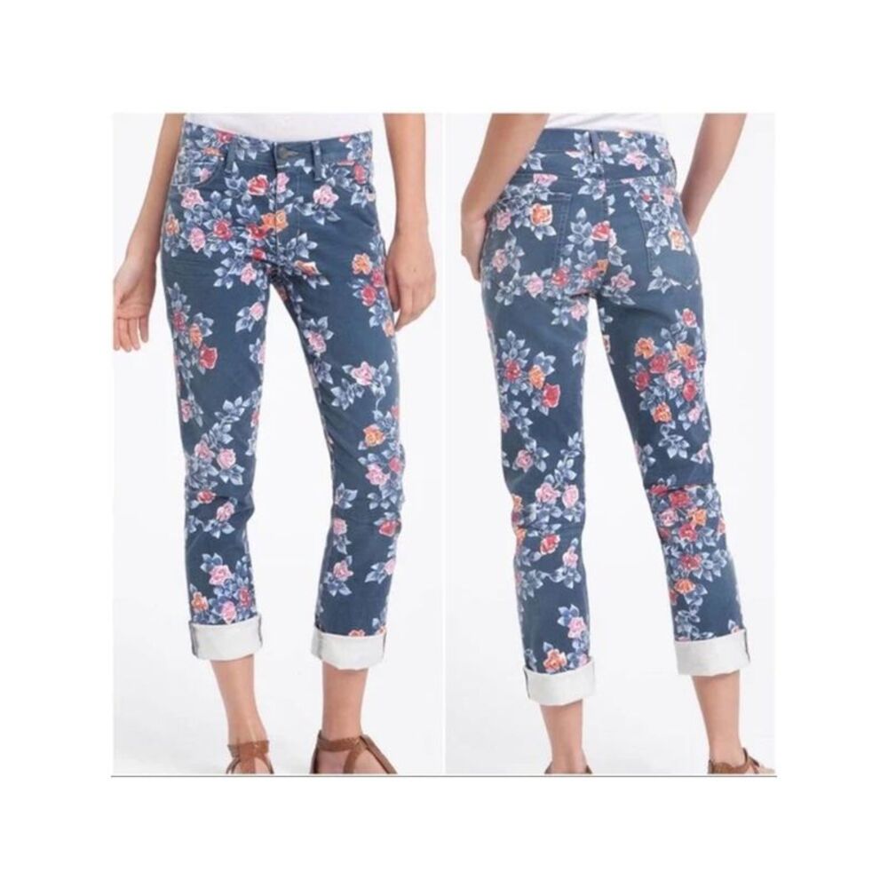 NWT C OF H Womens Navy Pocketed Zippered Floral Capri Pants 29